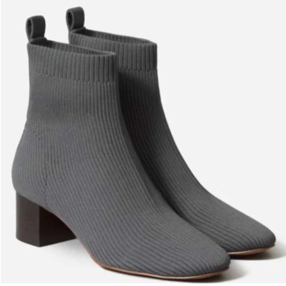 Everlane Glove Boot in Charcoal